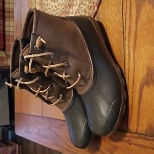 Sperry ladies saltwater boot